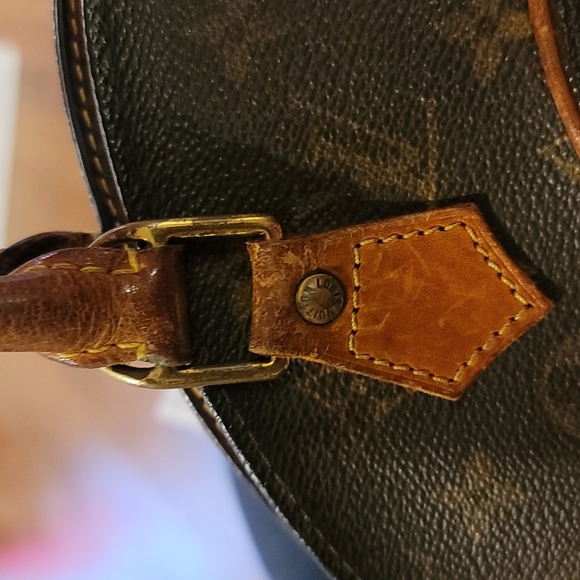 Louis Vuitton Monogram Ellipse - Picture 15 of 17